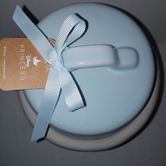 ⛄️ NWT Rae Dunn Disney Collection Bibbidi Bobbidi boo! Cookie Jar Canister - Picture 9 of 9
